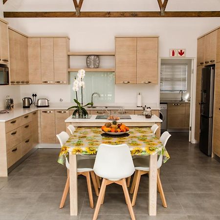 Lavinia Lifestyle Villa สเตลเลนบอช ภายนอก รูปภาพ
